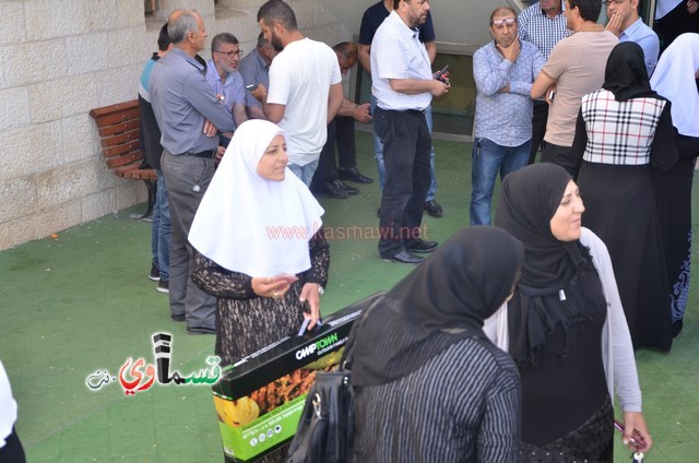 كفرقاسم- فيديو: الرئيس عادل بدير وموظفو البلدية يقفون دقيقة حداد لروح الشهيد احمد ويستقبلون شهر رمضان بتكريم الموظفين